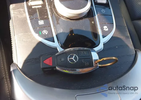 2019 Mercedes-Benz Glc 300 4Matic z USA, uszkodzony, nr VIN WDC0G4KB1KV166139
